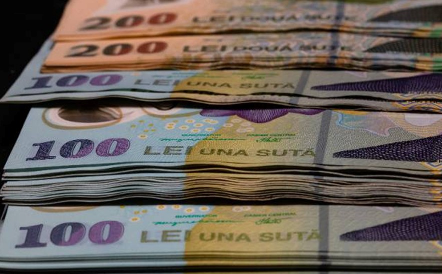 Salariul minim în 2026: ce se schimbă pe fluturașul tău în două etape